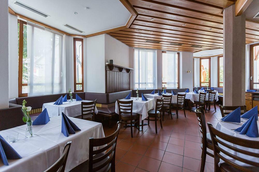 Отель Ristorante Mare Blu Bisingen Экстерьер фото